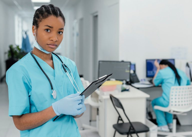 The Importance of Comfortable and Durable Scrubs: Enhancing Productivity in the Workplace